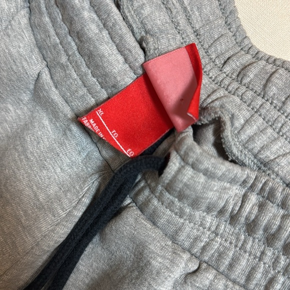 Nike Tech Gray Pants Size XL - Picture 3 of 4